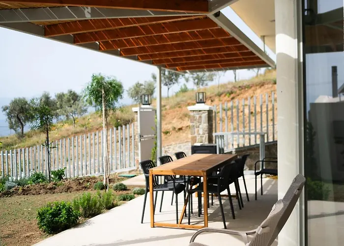 Physis Fokida Eratini